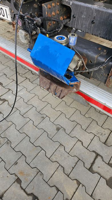 Zaczep przyczepy  ciezarowy TAV pneumatyczny