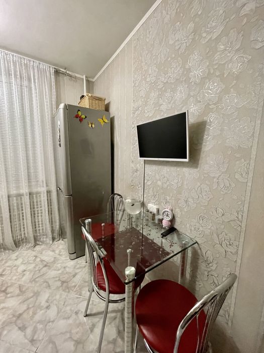 Продам 2к кв. на Алексеевке пр-кт Победы .Метро Победы 2 мин.