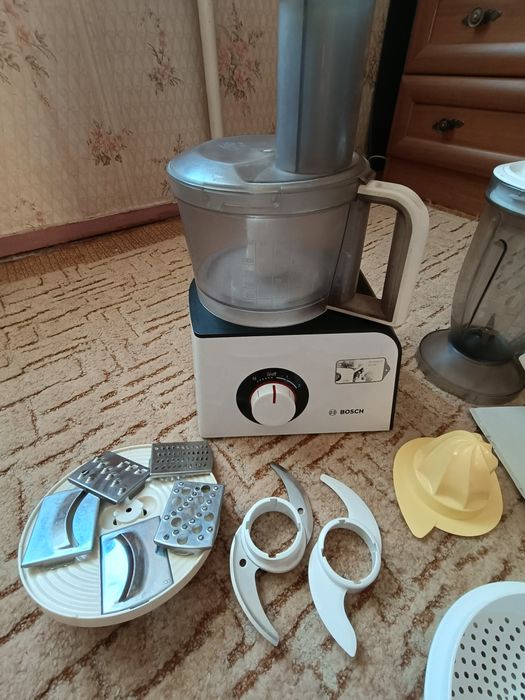 Кухонний комбайн  Bosch MCM4100/01