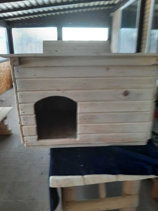 Будки для собак.