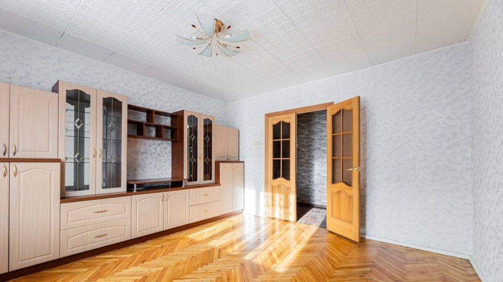 Продаж 2кім. кв. на вулиці Ярославенка