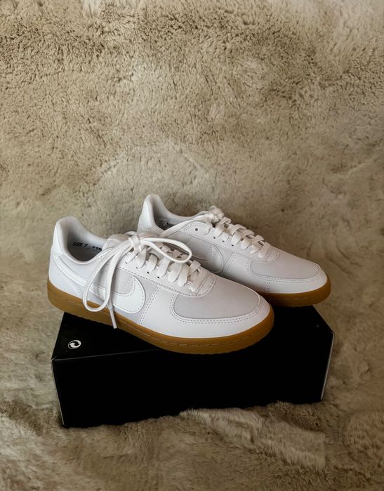 Nowe buty damskie Nike