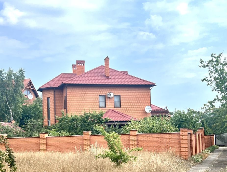 Капитальный дом у моря в курортном районе ОДЕССЫ!