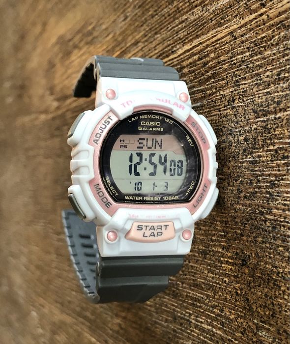 Oryginalny elektroniczny zegarek CASIO STL-S300H różowy biały 10 bar