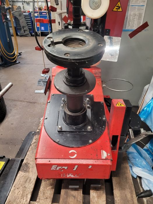 Montażownica do opon