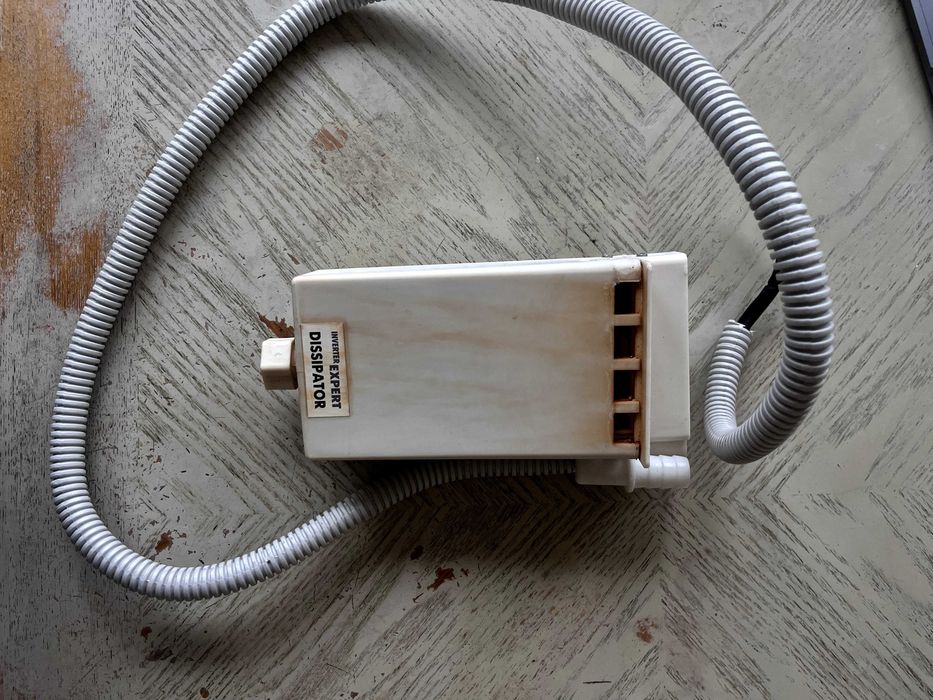 Випарник конденсату кондиціонера Hisense Inverter Expert Dissipator