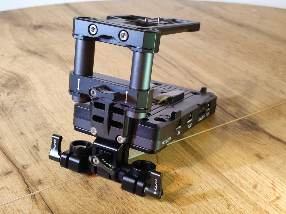 TILTA płytka zasilająca V-Mount [TA-BTP2-V-G] + baseplate D-tap/12v/8v
