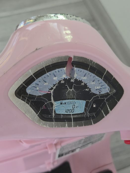 Skuterek Vespa dla dzieci Sun Baby