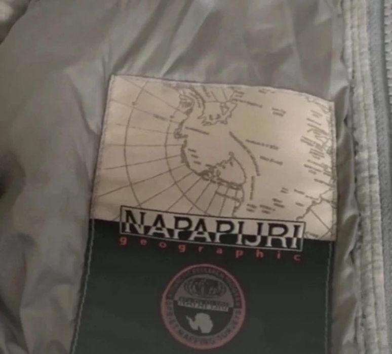 Wełniany popielaty płaszczyk Napapijri