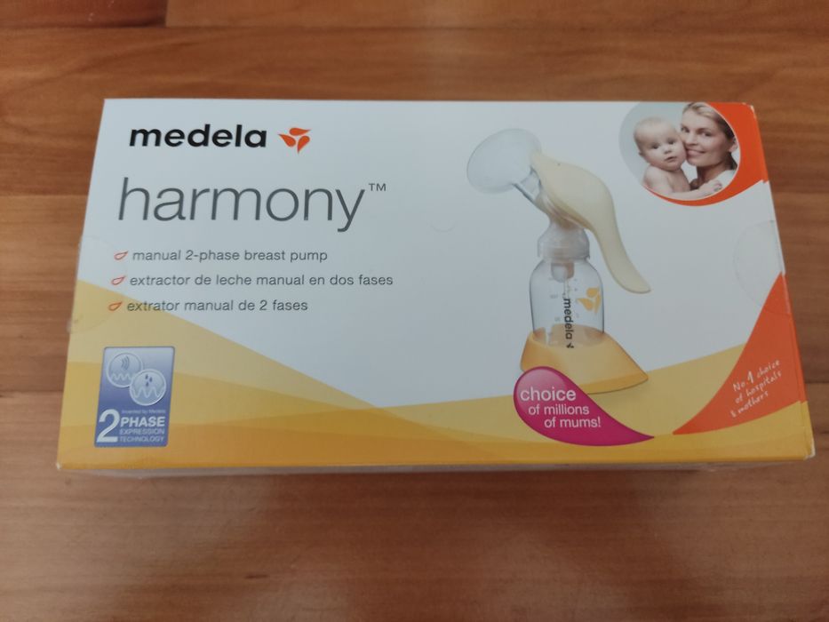 Bomba manual de tirar leite de amamentar.