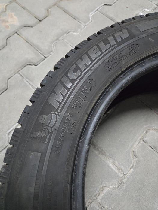 Michelin Agilis Alpin 215/60R17
