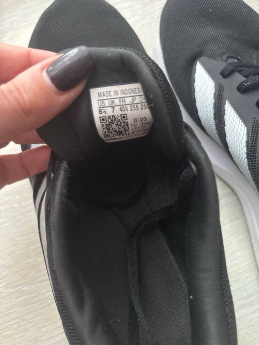 Жіночі кросівки adidas