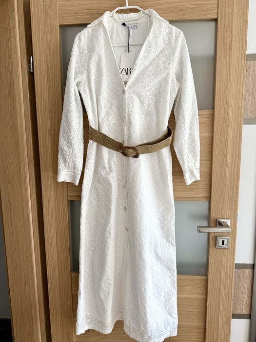 Azurowa sukienka zara haft boho szmizjerka