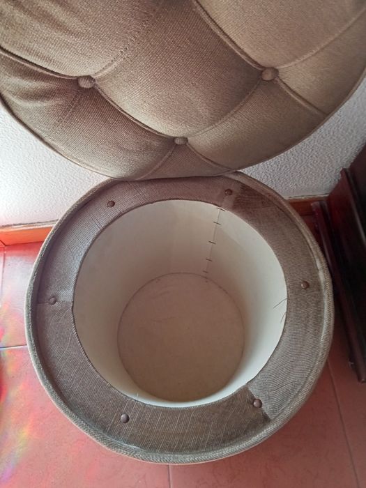 Puff antigo em tecido