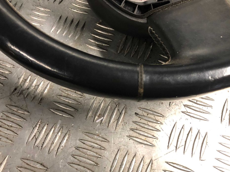 Kierownica skóra Audi A4 B7 A3 8P