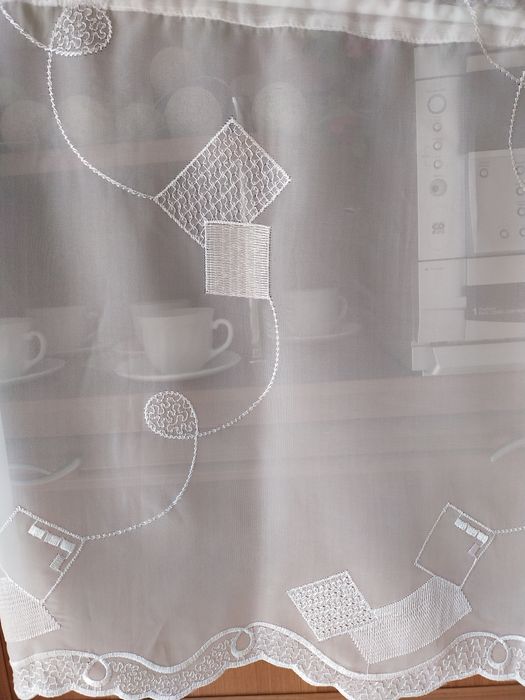 Zazdrostki, 2 sztuki - haftowany woal.