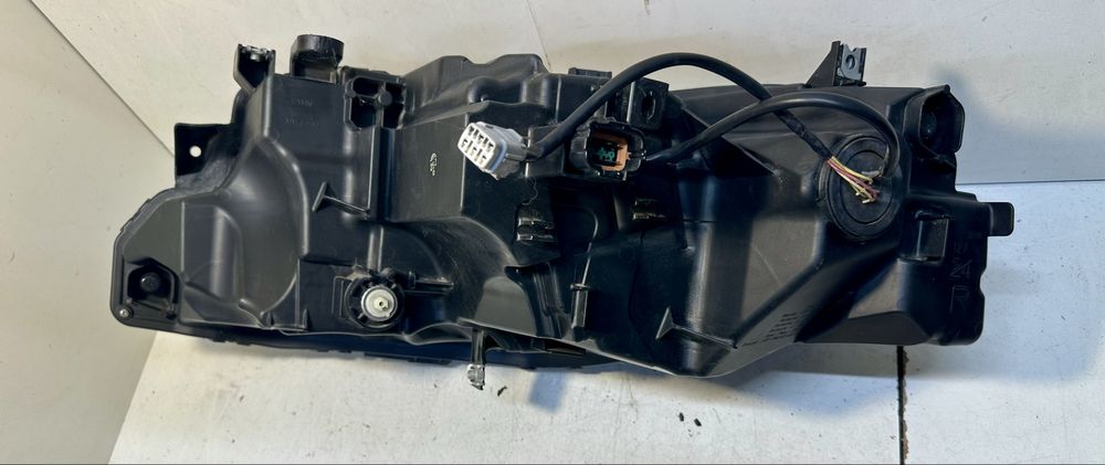Фара правая Nissan Rogue usa T33, 2021, 2022, 2023