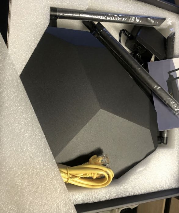 Dual Band Wi-Fi Fi6 Router Model FGNet