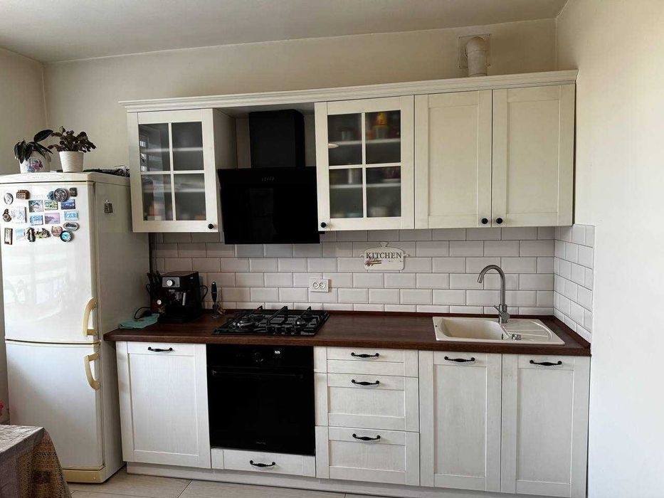 Двоповерховий будинок, 144 м², 6 соток, Пів-Захід, всі комунікації