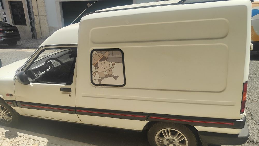 The Van Man470718330103418882