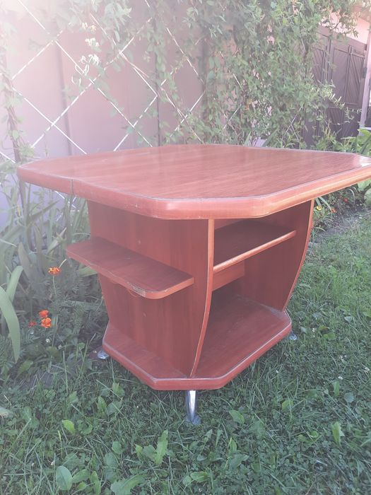 Столик журнальний