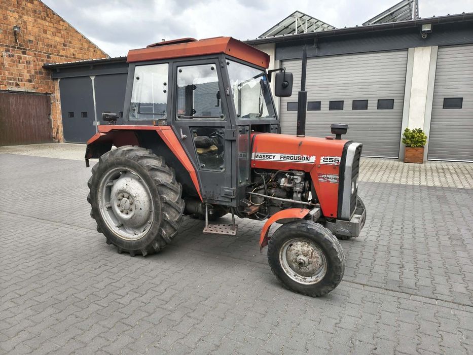 Massey Ferguson MF 255