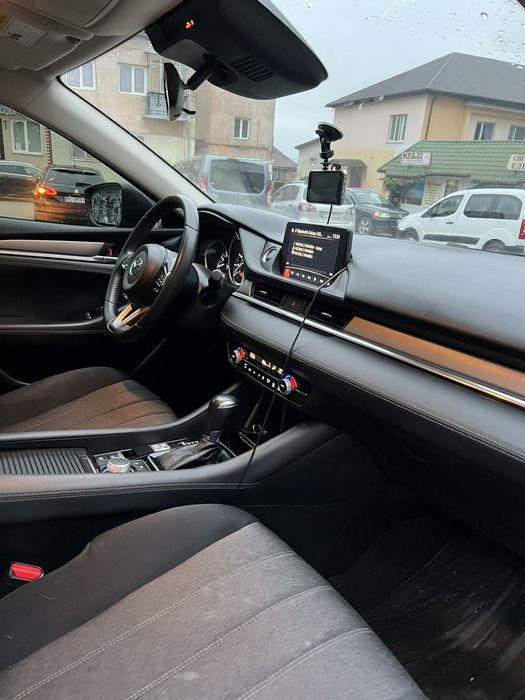 Продам машину мазду 6