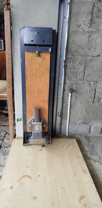 Torno amovível para aplicar em carro trabalho