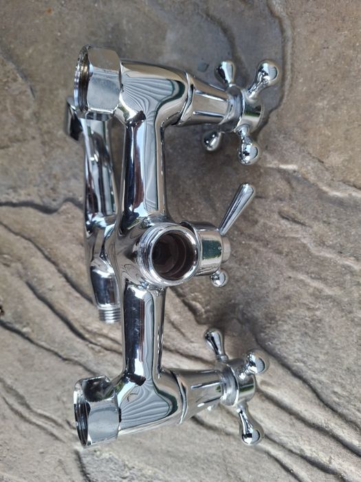 кран змішувач для ванної / раковин