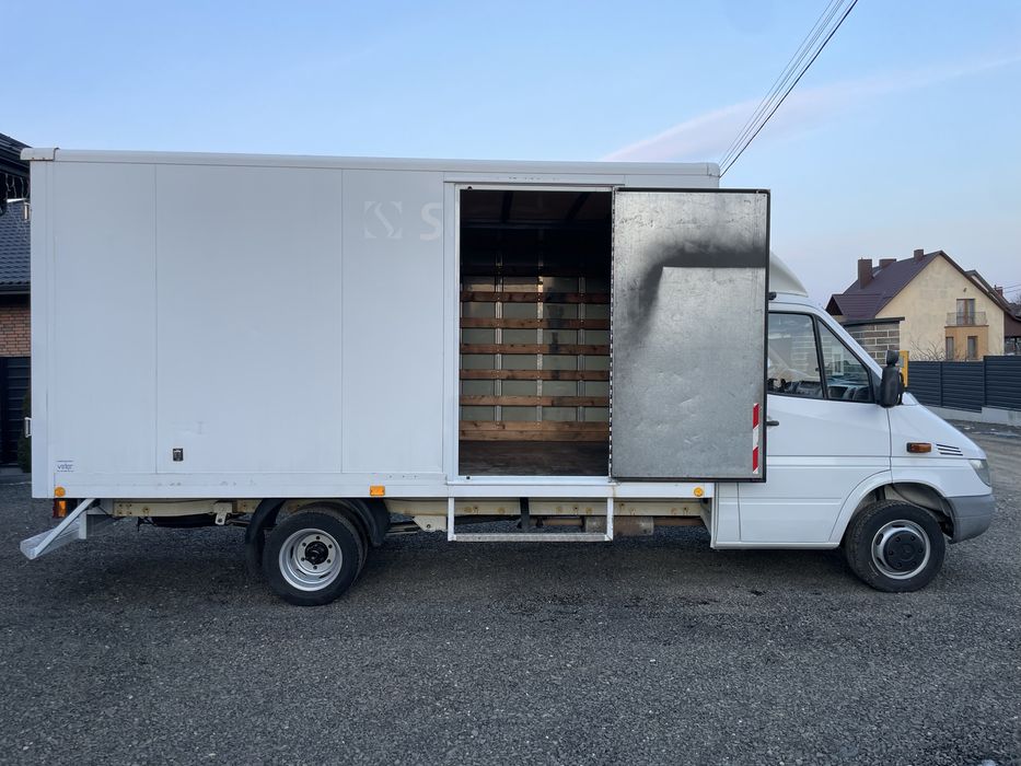 Mercedes Sprinter 413