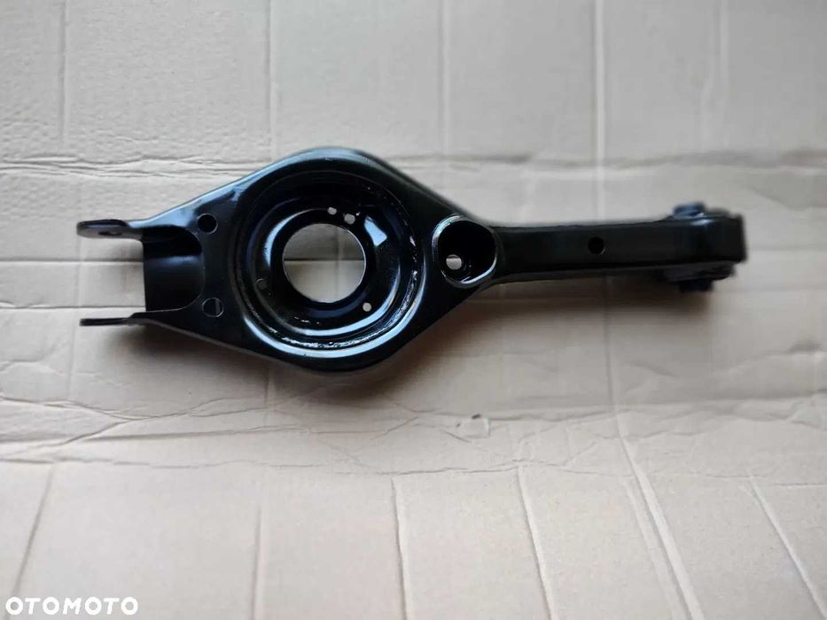 wahacz tylny dolny magentis II,carens III