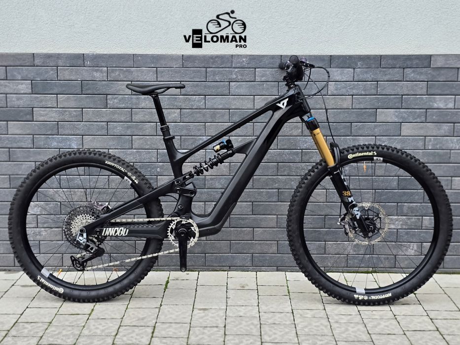 Топовий карбоновий електропідвіс YT Decoy 2025/Fox 38 170мм