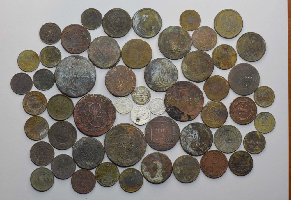 Коллекция серебряных и медных монет 195 шт.+160. Гривенник 1747.