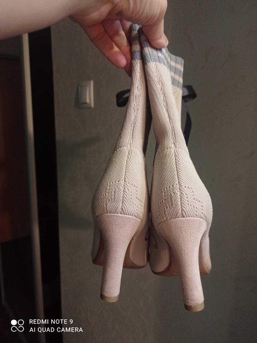 Catwalk Botki na obcasie haftowane vinted teatralne skarpeta