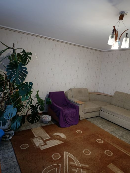 Срочная продажа большой добротной 3к квартири в Леваневцев.