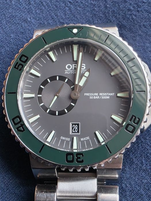 Zegarek Oris Aquis Small Second Date