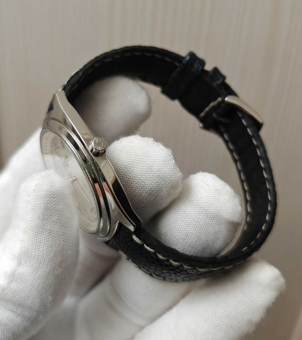 Чоловічий годинник Longines L3.632.4 LungoMare 39.5mm 100m