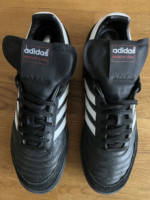 Футзалки Adidas Mundial