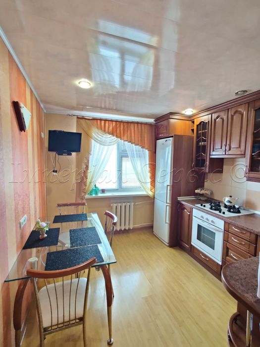 Сдам 2 комнатную с ремонтом на песках