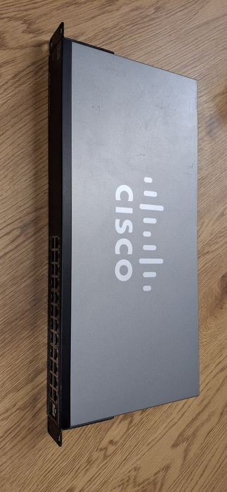 Cisco SG100-24 - Switch Gigabit 24 Portas