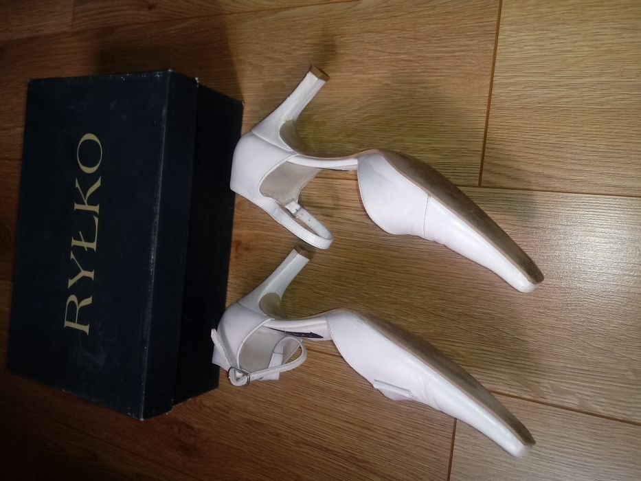 Buty Ryłko damskie Rozmiar 39 skórzane