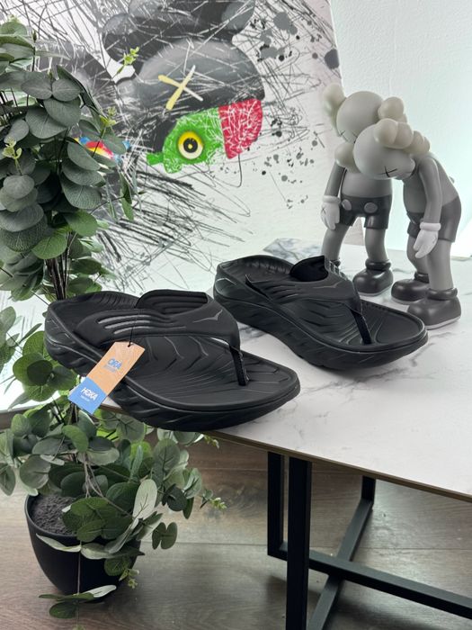 Нові тапочки шльопки Hoka Ora Recovery 48 розмір Е12232