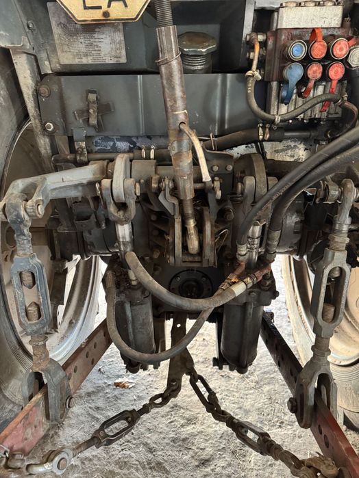 Трактор ЮМЗ 8240; МТЗ 82, 920