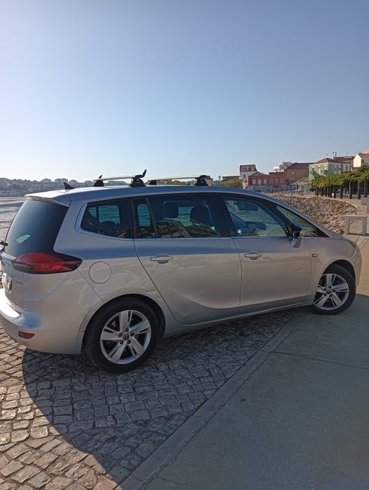 Opel Zafira 2015