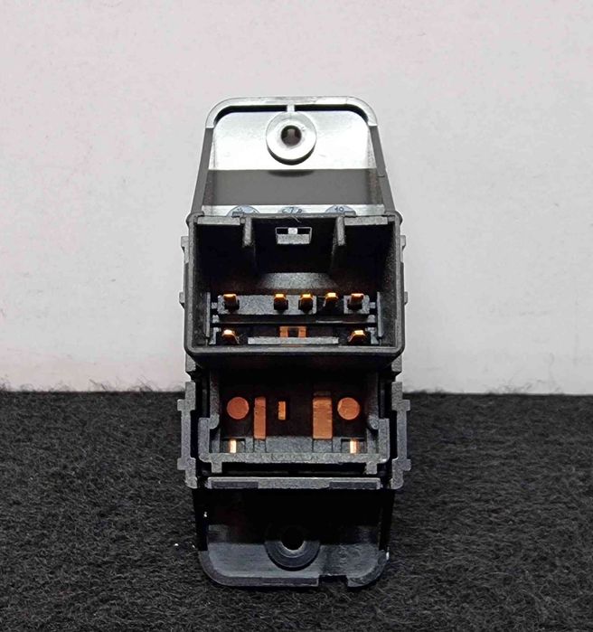 Comando / Botão / Interruptor Vidros Trás Direito 4D6525-1000 - KIA STONIC