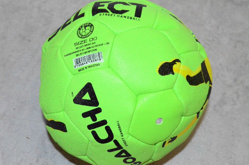 Piłka ręczna Select Goalcha Street 42 cm