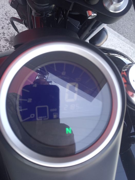 UM COMANDO RENEGADE 125