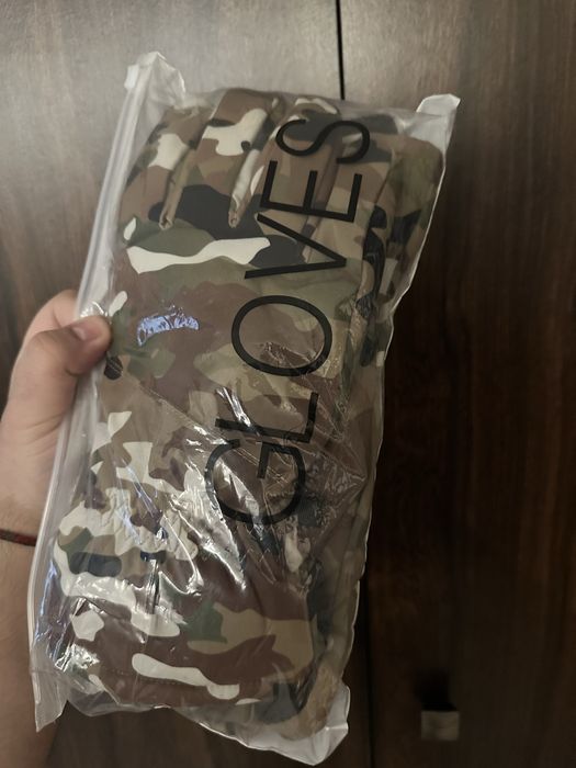 Торг! Теплые перчатки универсальные для военных или рыбалки, охоты