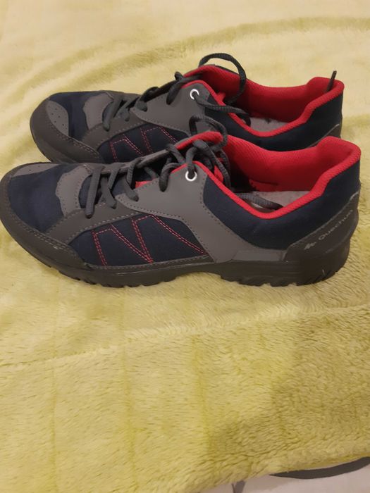 Sapatilhas Quechua pretas