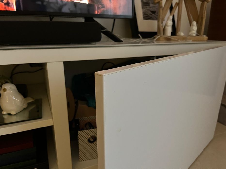 Móvel de TV com tampo de vidro - BESTÅ - IKEA